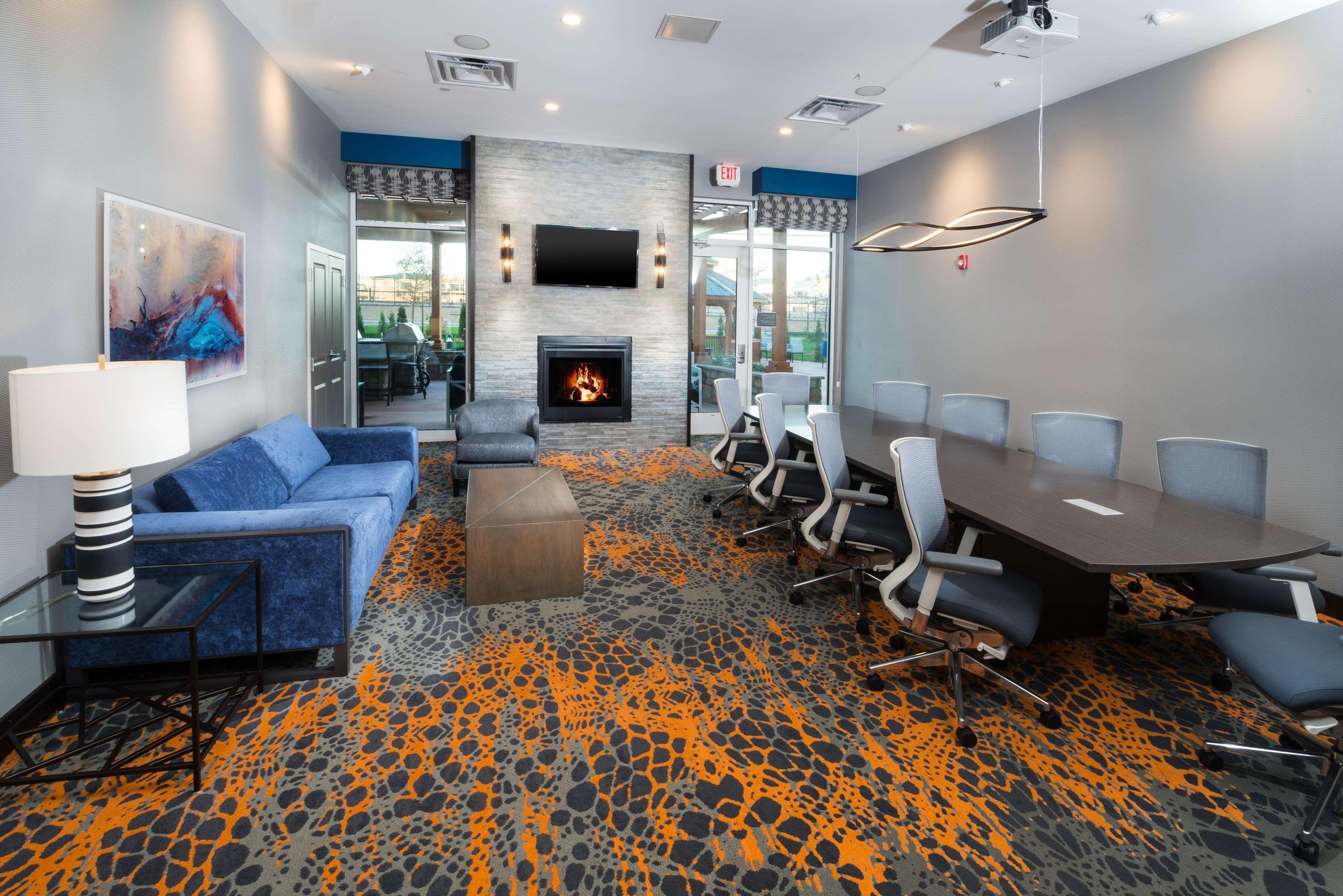Hotel Homewood By Hilton Tulsa