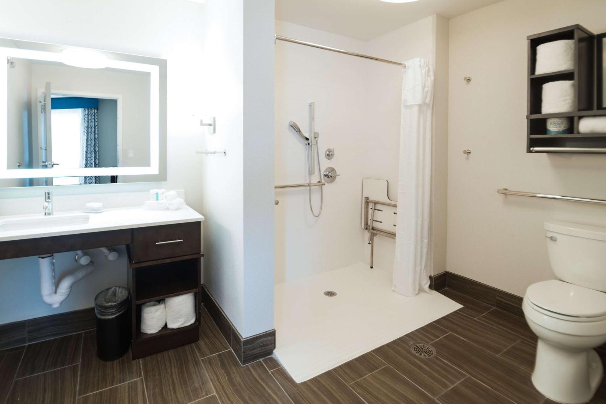 Hotel Homewood By Hilton Tulsa 3*