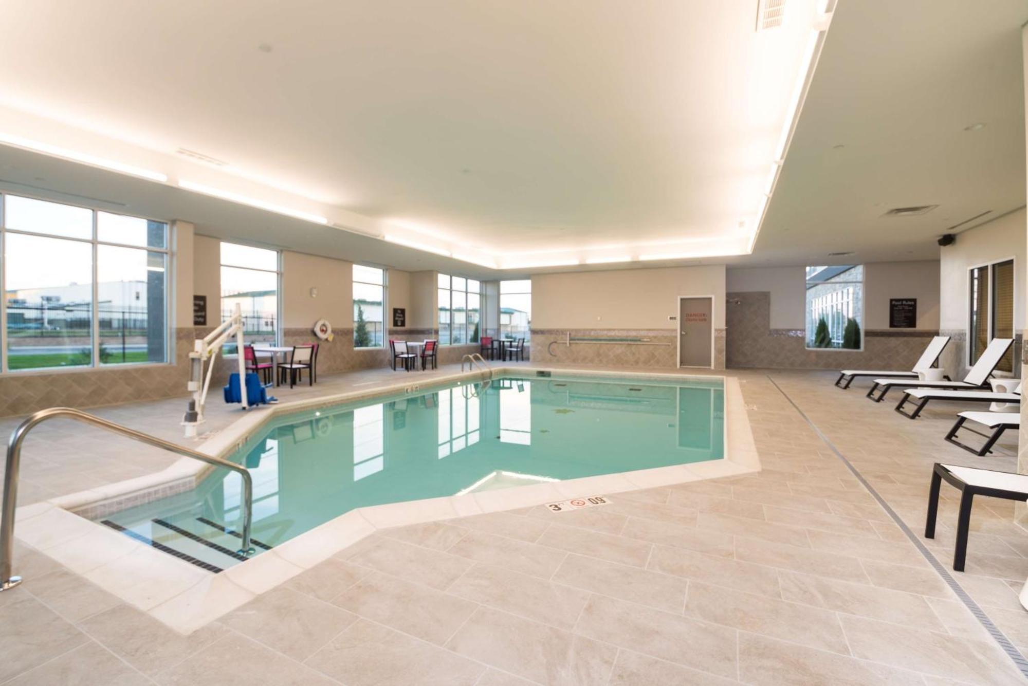 Hotel Homewood By Hilton Tulsa